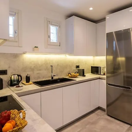 アパート Callisti With Pool View And Calypso Upper Floor With Sea View