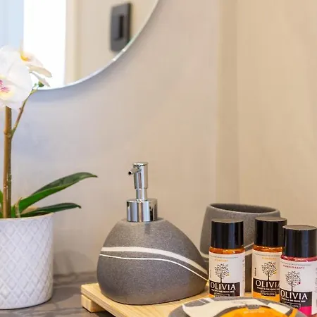 Callisti With Pool View And Calypso Upper Floor With Sea View Mykonos Town