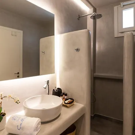 Callisti With Pool View And Calypso Upper Floor With Sea View アパート *