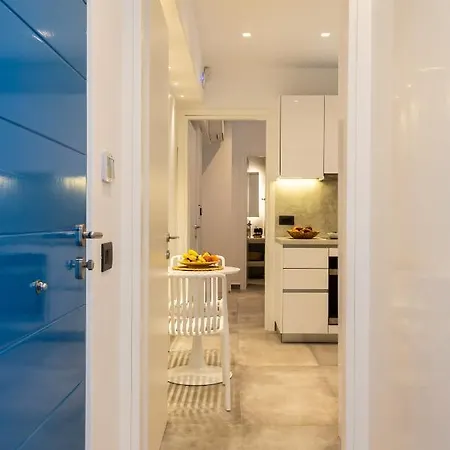 Callisti With Pool View And Calypso Upper Floor With Sea View アパート