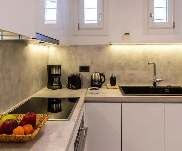 Callisti With Pool View And Calypso Upper Floor With Sea View Daire Mykonos Town