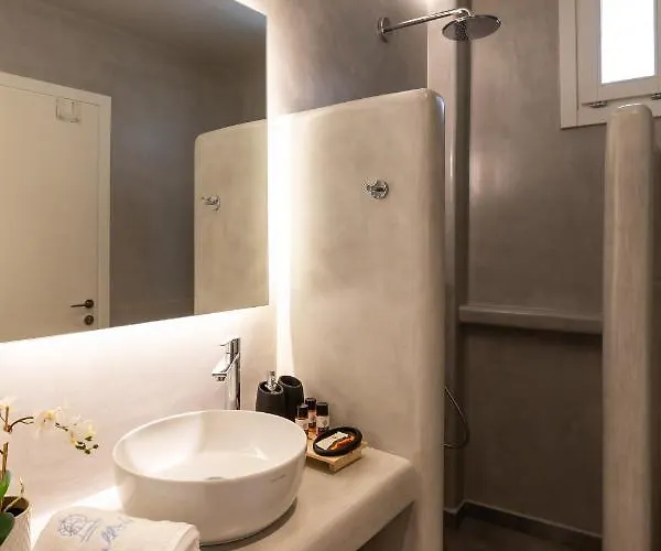 Callisti With Pool View And Calypso Upper Floor With Sea View Daire *