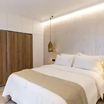 Callisti With Pool View And Calypso Upper Floor With Sea View Mykonos Town