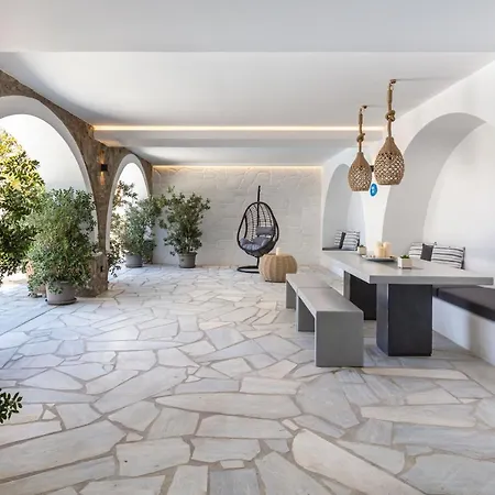 Callisti With Pool View And Calypso Upper Floor With Sea View Apartment Mykonos Town