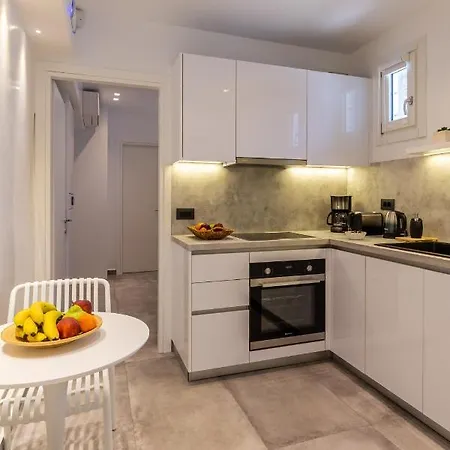 Callisti With Pool View And Calypso Upper Floor With Sea View Apartment *