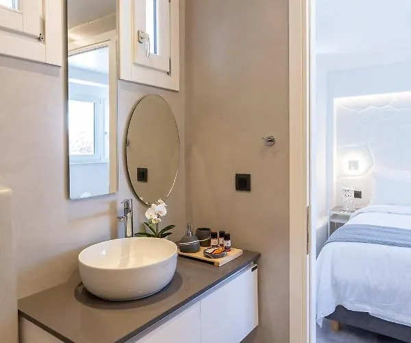 Callisti With Pool View And Calypso Upper Floor With Sea View Διαμέρισμα Mykonos Town