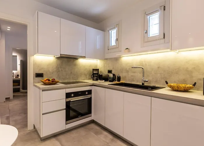 Callisti With Pool View And Calypso Upper Floor With Sea View