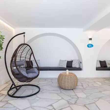 Daire Callisti With Pool View And Calypso Upper Floor With Sea View Mykonos Town